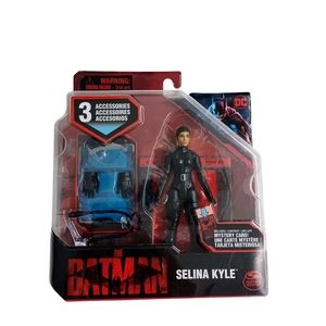 The Batman Selina Kyle NEW Action Figure -DC Comics -3 Accessories-Mystery Card